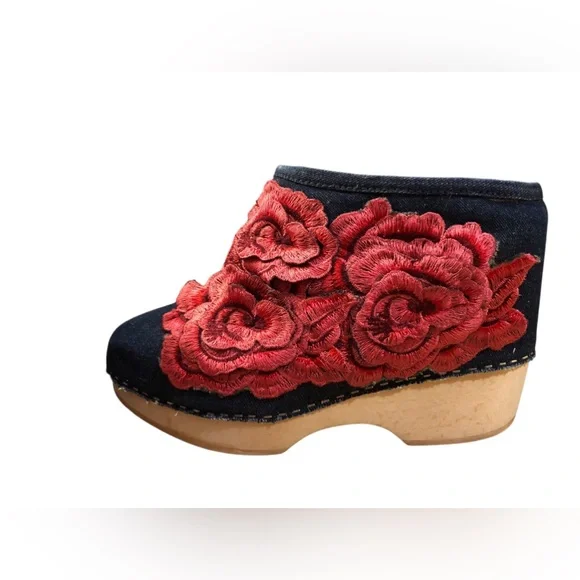 Jeffrey Campbell Red and Blue Mules with Floral Design - Picture 10 of 11